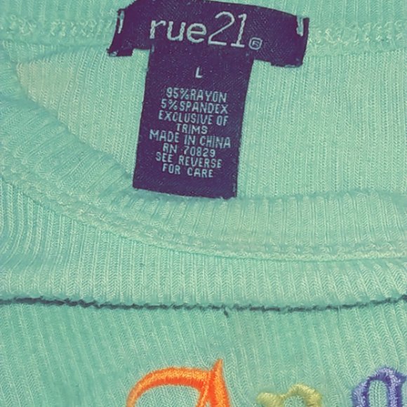 Ribbed side blue crop top - Picture 2 of 3